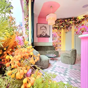 La Petite Rosa París