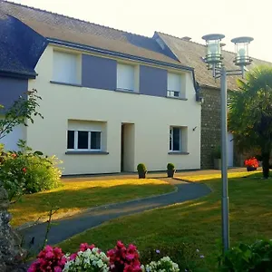 https://chambres-dhotes-la-pinderie.inbrittany.com